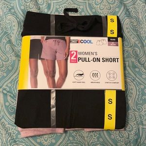 2 pack women’s pull on shorts.